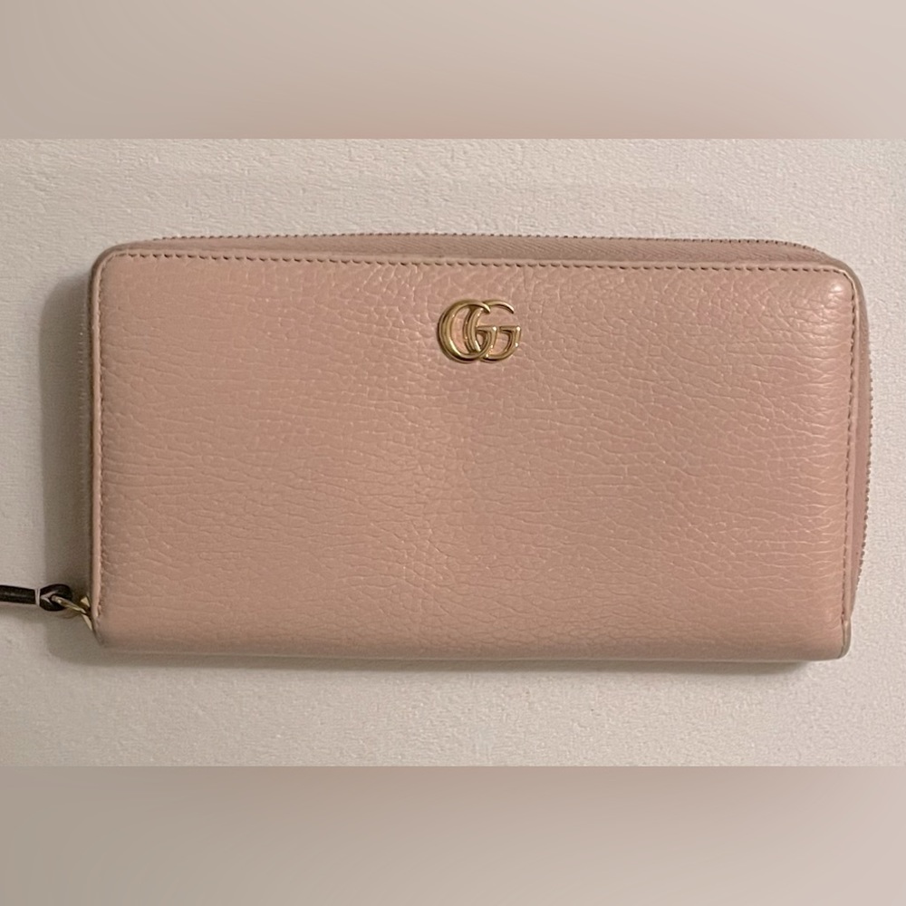 Authentic GG Gucci Marmont Long Zippy Wallet Light Pink Color With COA